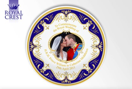 Royal Wedding "The Kiss" 8 inch Plate - Click Image to Close